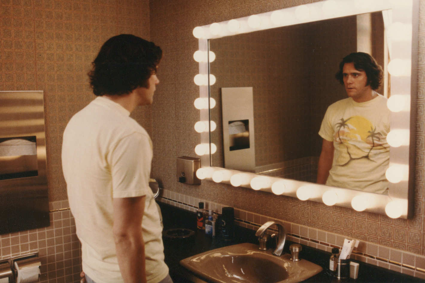 Jim Carrey in Jim & Andy: The Great Beyond - Featuring A Very Special, Contractually Obligated Mention Of Tony Clifton 
