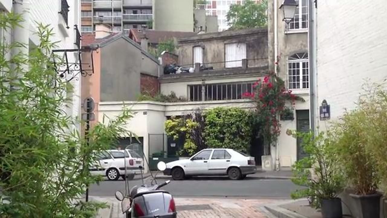 External shot of apartment in Michael Haneke's Cache