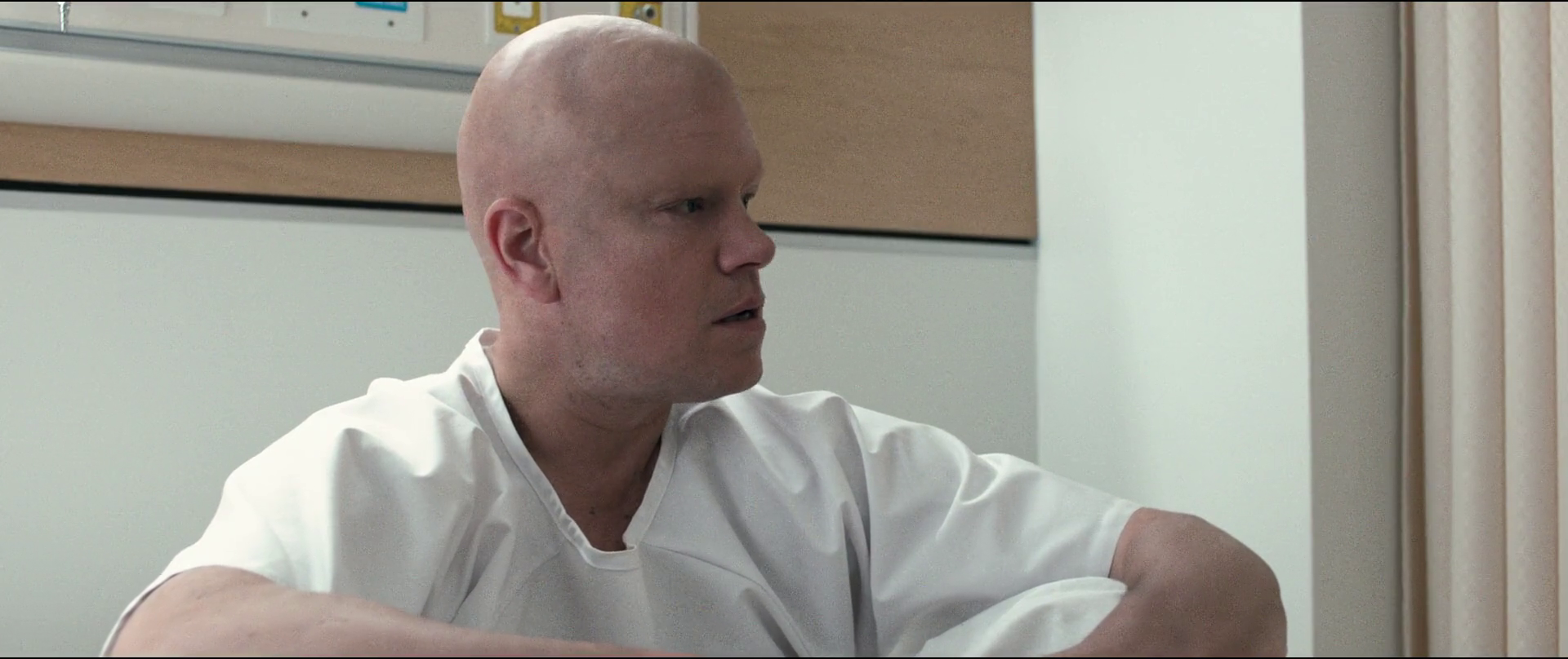Hairless Matt Damon in Downsizing