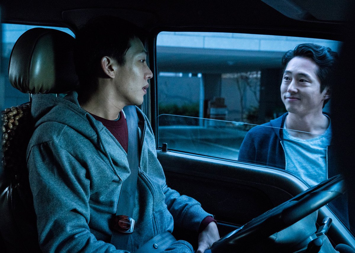 Jong-su (Ah-In Yoo) and Ben (Steven Yeun) in Chang-dong Lee's Burning